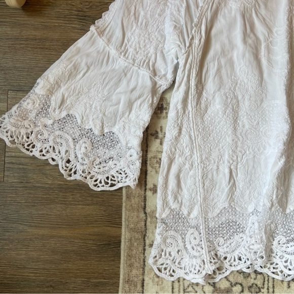 Boho Cold Shoulder White Lace Detail Blouse - Picture 2 of 12